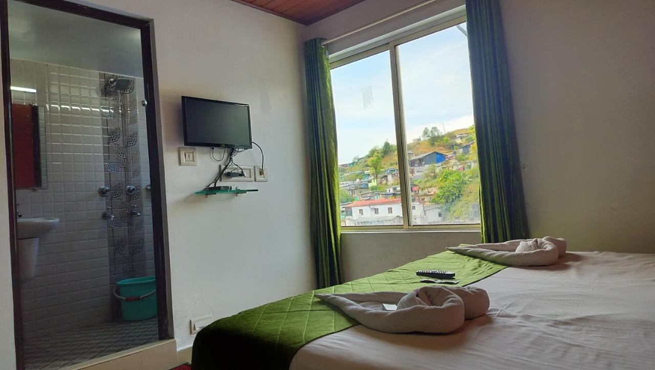 Achus Holidays Munnar Eksteriør billede